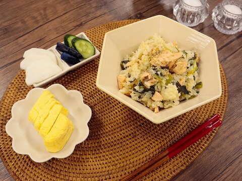 鮭と小松菜の炊き込みごはん